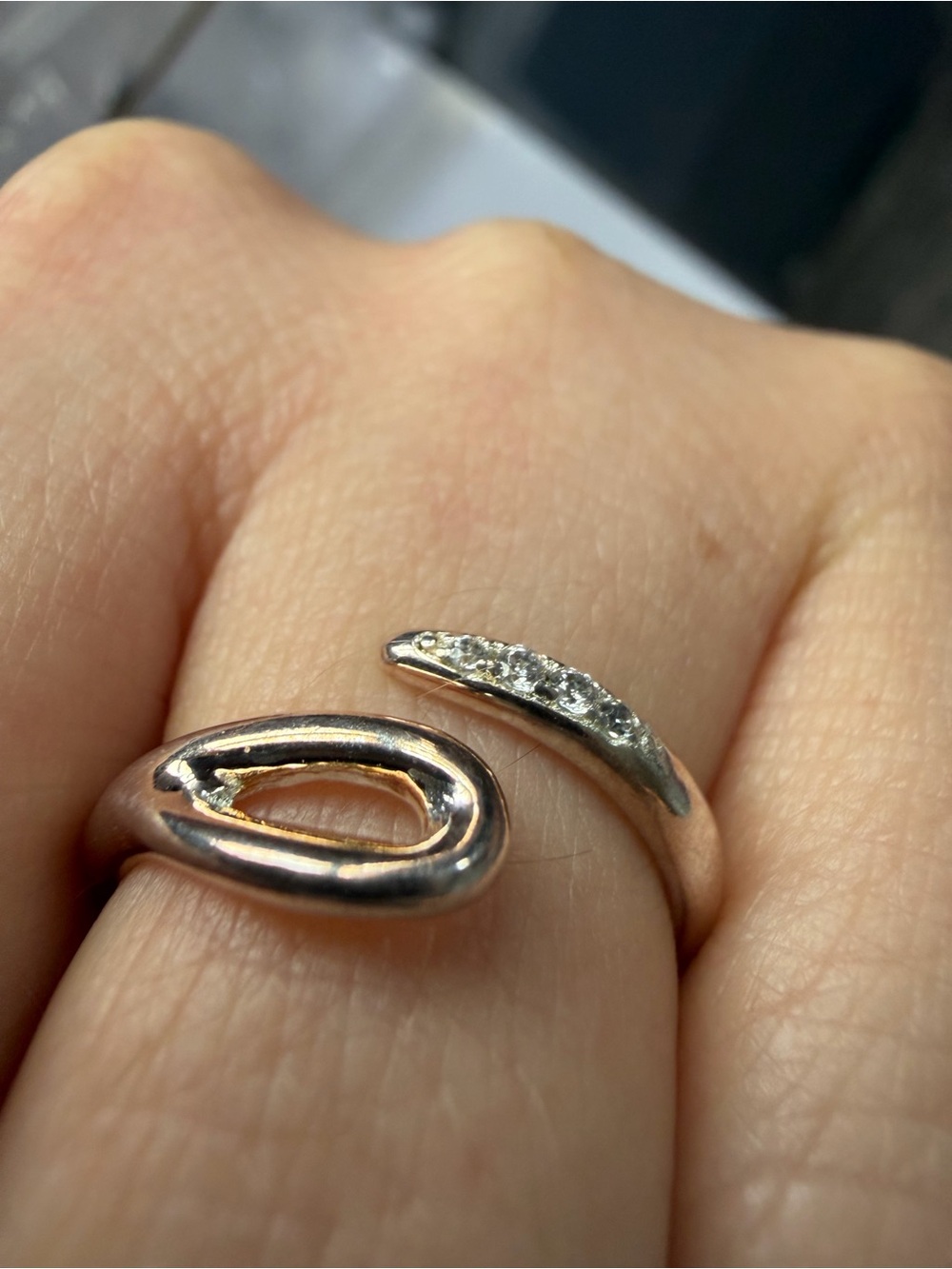 Sterling Silver Open Band Ring with Pavé Accents - Silver. Size 6.5
